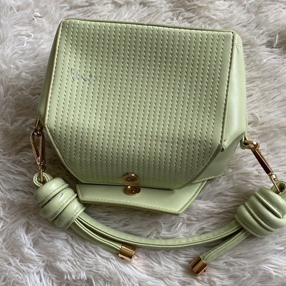 Lime green cute hand bag - Picture 5 of 9
